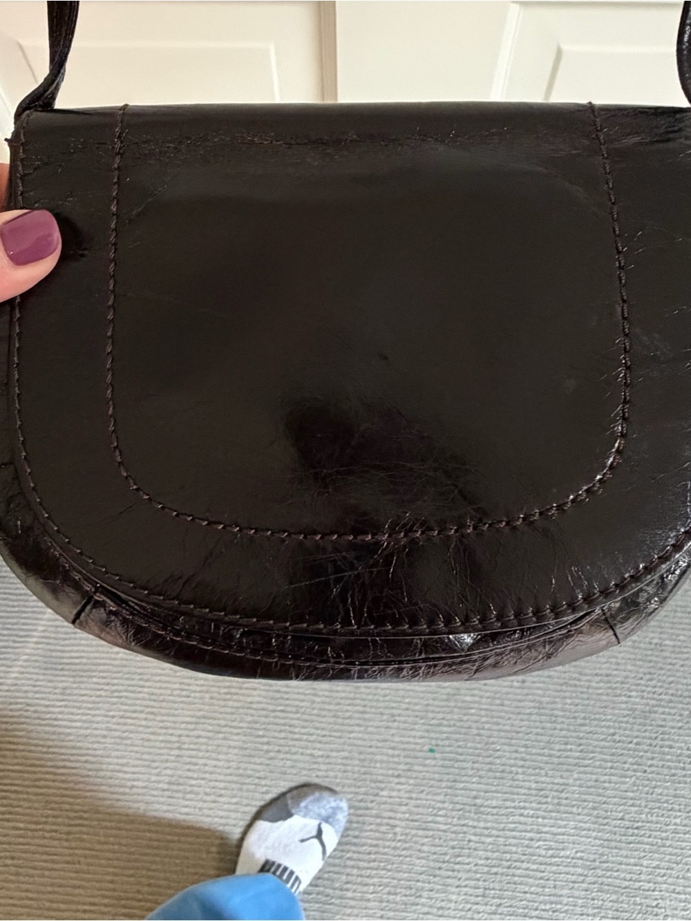 Hobo Black Crossbody Bag - Sleek Minimal Design - Picture 2 of 7